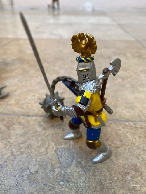 vintage papo medieval knight battle scene two horses with riders and 2 ground soldiers figures