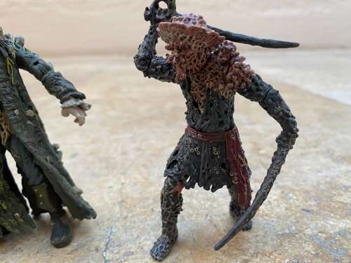 vintage zizzle disney pirates of the Caribbean figure figures pair