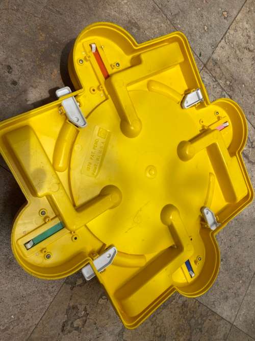 vintage hungry hippos game 1978 , no ball no box
