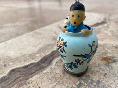 vintage ultra rare tintin snowy in flower pot keyring by herge