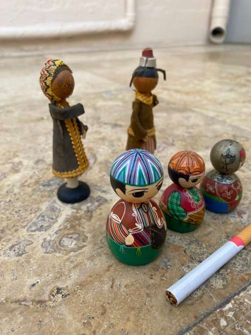 kokeshi 5 doll lot of 3 with 2 folk art kokeshi dolls