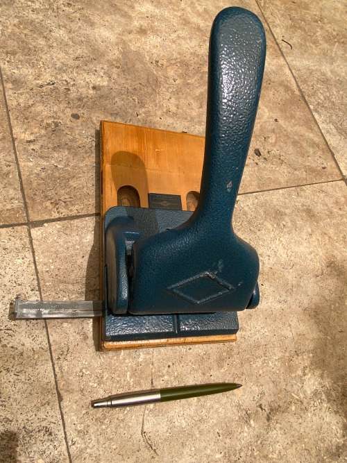 vintage heavy steel , the Uno Senior , paper punch