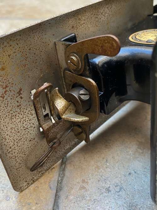 vintage mini iron with miniature singer sewing machine made in Italy TLC