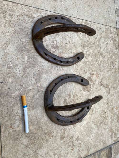 vintage horse shoe horseshoe coat hook pair
