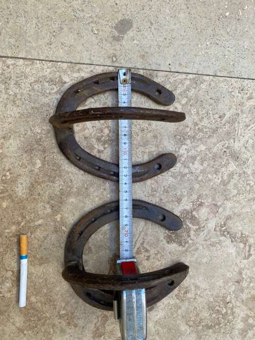 vintage horse shoe horseshoe coat hook pair