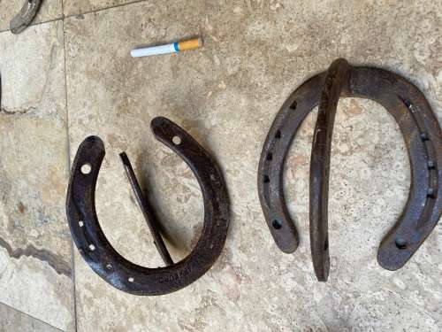 vintage horse shoe horseshoe coat hook pair