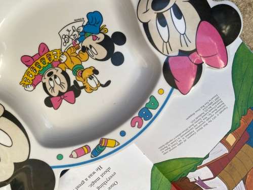 disney the sorcerers apprentice book  with lunch plate mickey mouse