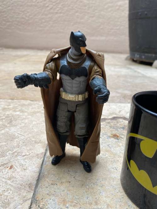 Knightmare Batman figurine / Dawn of justice with batman DC  mug cup
