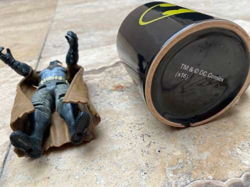 Knightmare Batman figurine / Dawn of justice with batman DC  mug cup