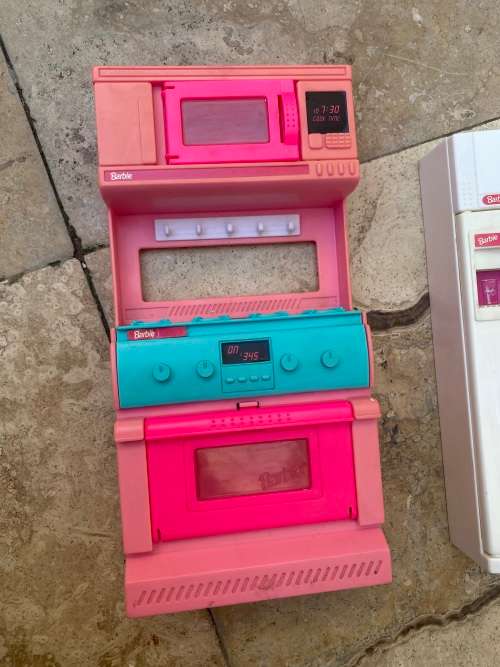 vintage Barbie 1994 mattel kitchen and fridge pair
