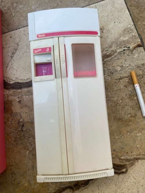 vintage Barbie 1994 mattel kitchen and fridge pair