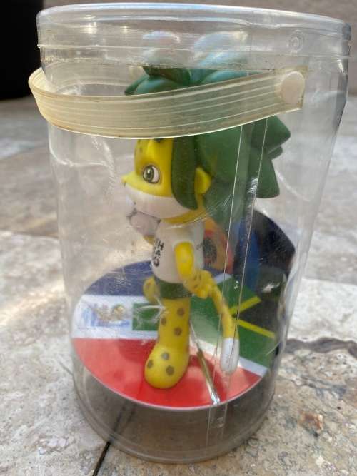 fifa 2010 pvc mascot Zakumi souvenir rare to find