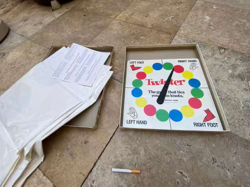 Milton Bradley twister 1993