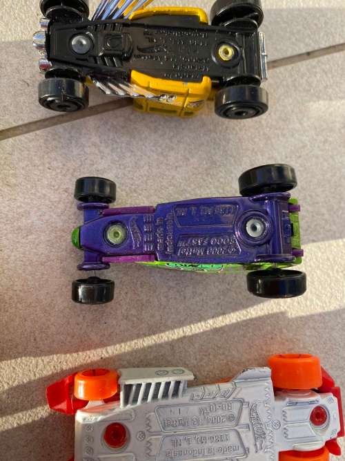 Hot wheel lot of die cast cars 2005