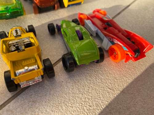 Hot wheel lot of die cast cars 2005