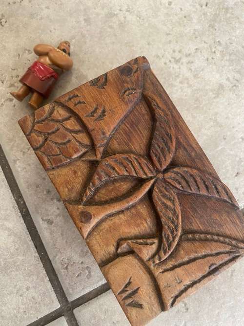disney moana figure lot of 7 figures in vintage wood box