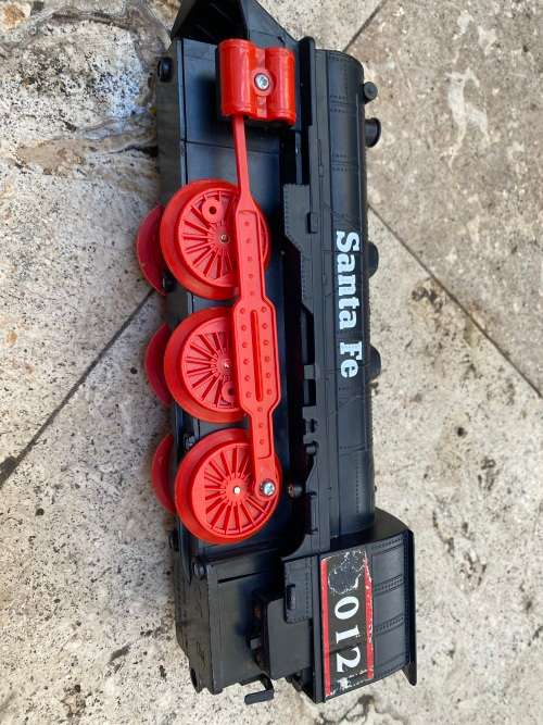 vintage  scientific toys santa fe train locomotive 6012