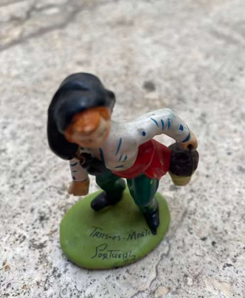 vintage ponco / penco boy girl ceramic figurine lot of 3 made in portugal