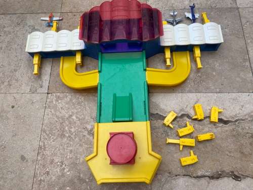 vintage redbox airport playset 1999