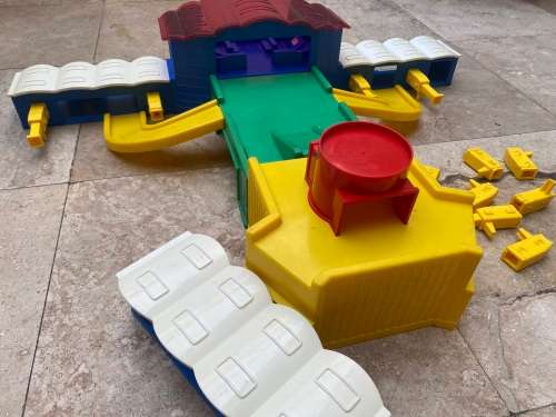 vintage redbox airport playset 1999