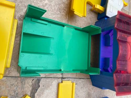 vintage redbox airport playset 1999
