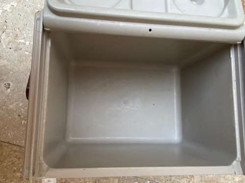 vintage coleman cooler box 5205 USA