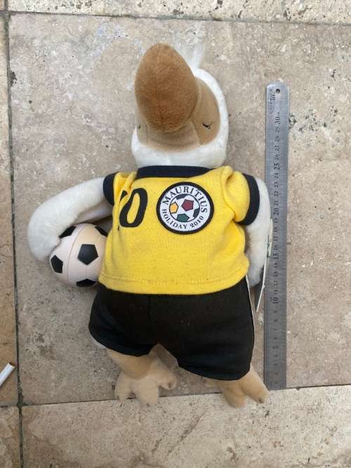 rare wally dodo 2006 plush doll in fifa soccer mascot outfit Mauritius