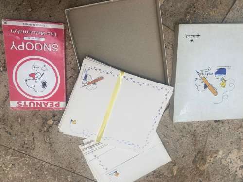 vintage hallmark stationary set snoopy peanuts with htf book