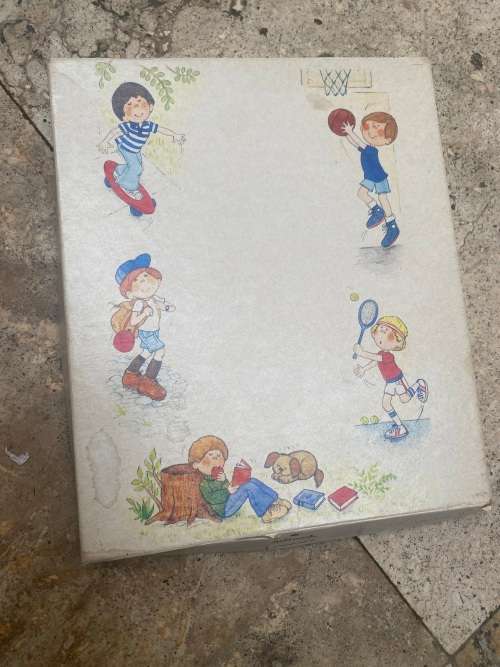 vintage hallmark stationary  set complete kid theme 1970