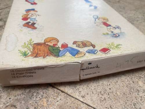 vintage hallmark stationary  set complete kid theme 1970