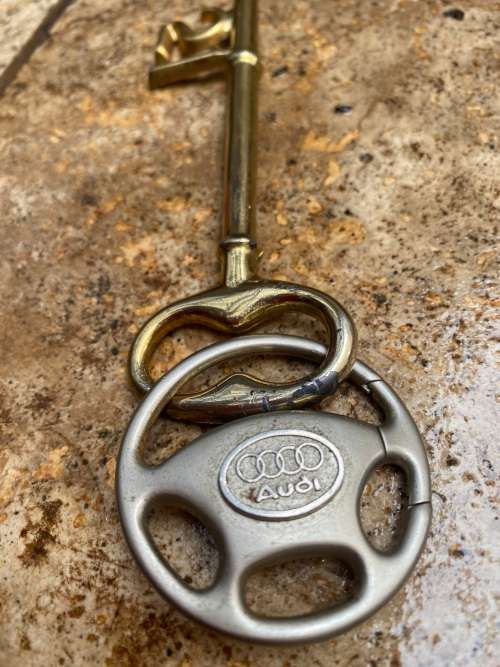 audi sports car steering wheel keychain key ring