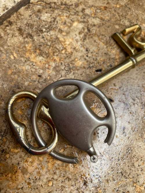 audi sports car steering wheel keychain key ring