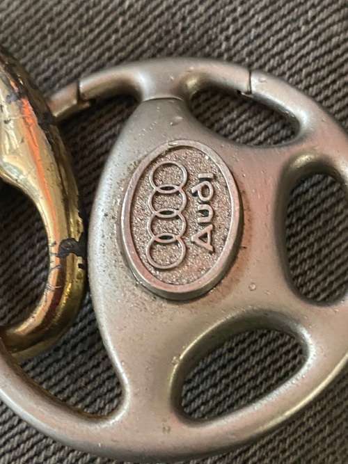 audi sports car steering wheel keychain key ring