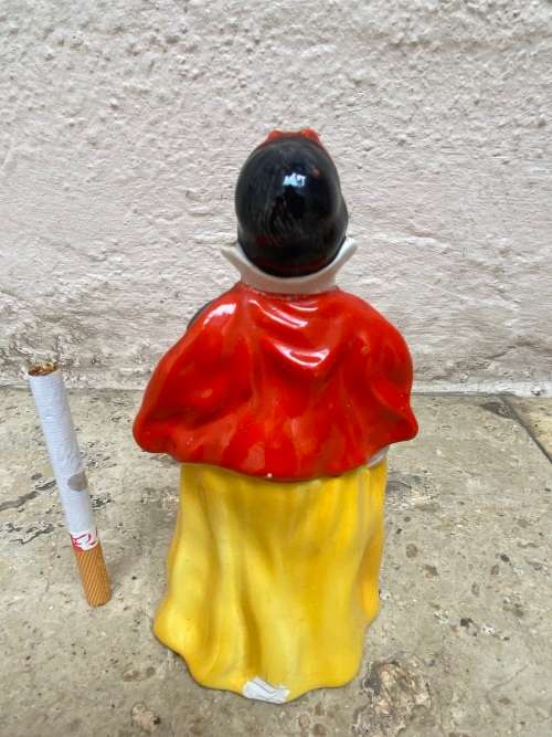 rare Beswick Snowhite gold stamp  disney snow white series 1954 figurine