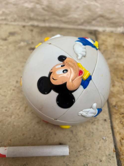 vintage disney mickey mouse 3d puzzle ball , rubiks ball retro