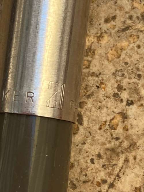 vintage Parker fountain Pen 21  made in USA gun metal grey