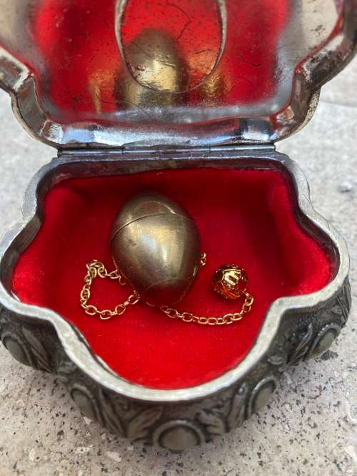 vintage footed trinket box with brass pill pendant or keychain