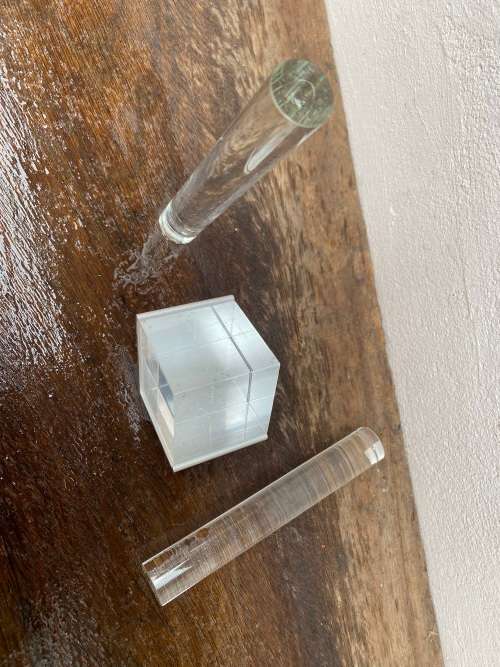 Rare BUSSE DESIGN ULM photo frame, Small lucite cube on solid aluminum base