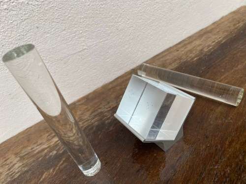 Rare BUSSE DESIGN ULM photo frame, Small lucite cube on solid aluminum base