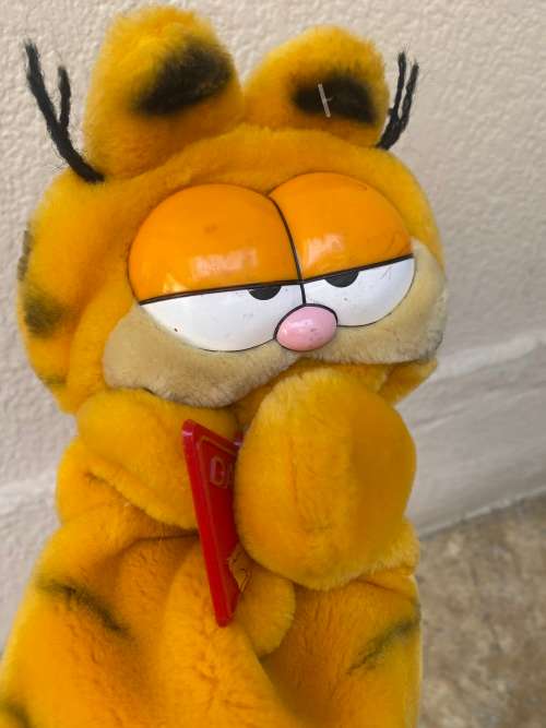 Vintage Garfield hand puppet as new