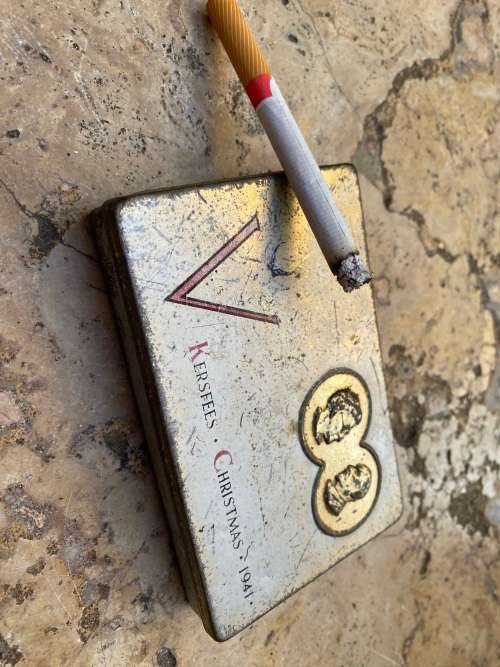 Vintage cigarette tin case RARE CHRISTMAS 1941 world war 2