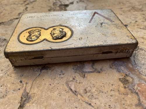 Vintage cigarette tin case RARE CHRISTMAS 1941 world war 2