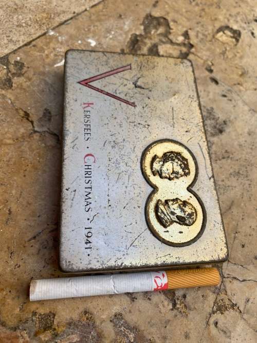 Vintage cigarette tin case RARE CHRISTMAS 1941 world war 2