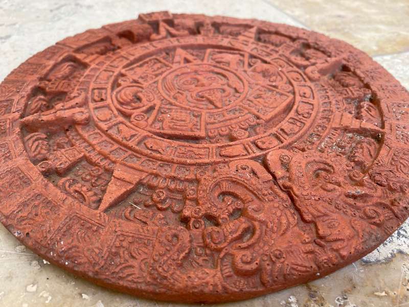 Vintage Aztec Mayan calendar wall hanging plaque