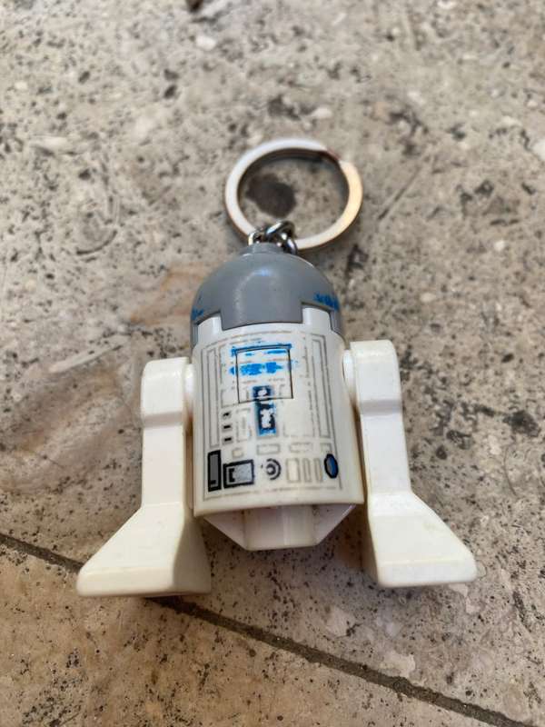 R2d2  Star Wars Lego key ring 2013