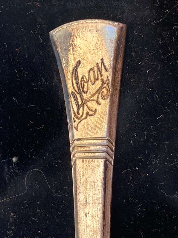 Hallmarked Sterling silver spoon 19 g in case