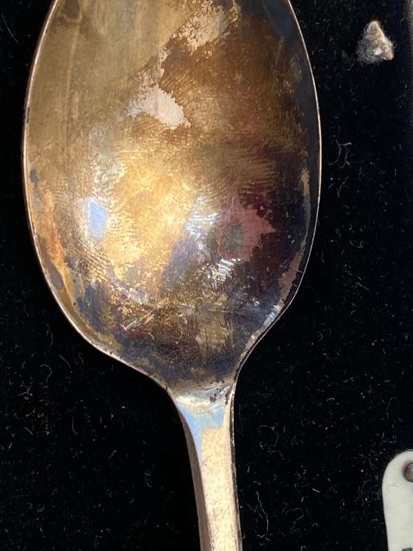 Hallmarked Sterling silver spoon 19 g in case