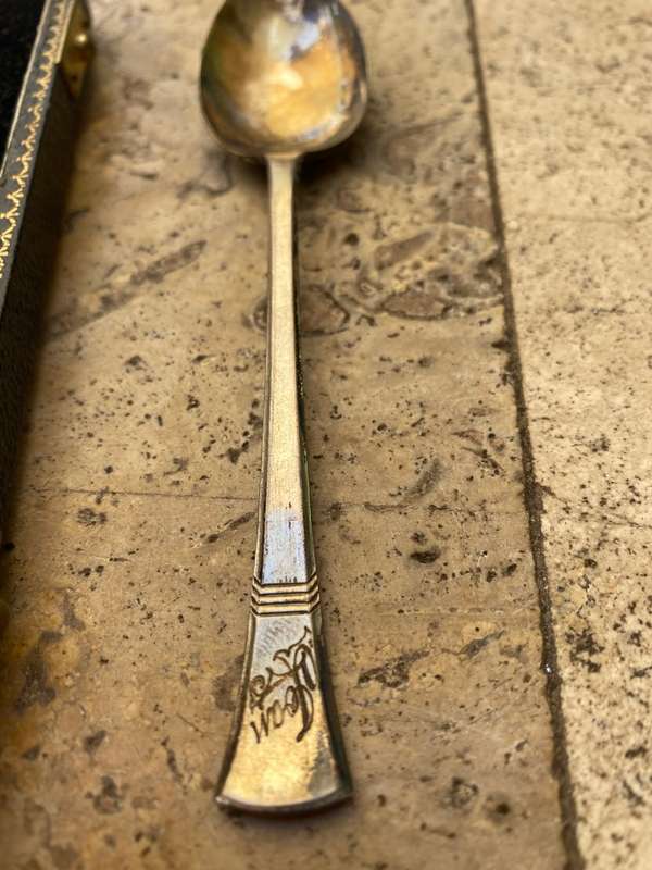 Hallmarked Sterling silver spoon 19 g in case