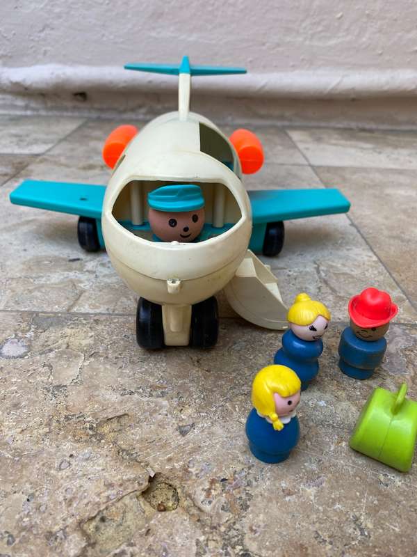 Vintage 1972 fisher price 183 fun jet air plane husband wife stewardess luggage blue wing USA