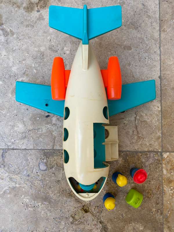 Vintage 1972 fisher price 183 fun jet air plane husband wife stewardess luggage blue wing USA